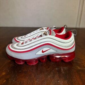 Nike Air VaporMax 97 Atmosphere Grey University Red (GS) Size 4.5y NEW